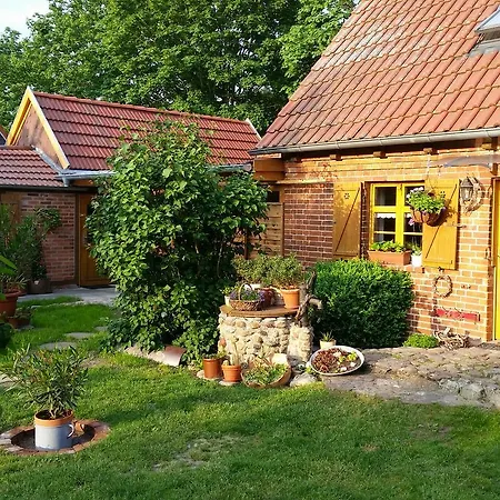 Privatunterkunft Gartenidylle In *